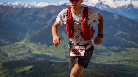 El ingeniero mendocino que combina su trabajo con su pasión de domar los Alpes.