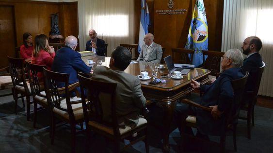 La Junta Electoral se reunió hoy para discutir temas de las elecciones 2026 en seis departamentos.