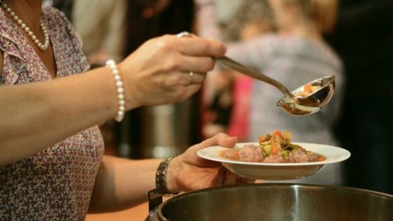 Desarrollarán una plataforma para transparentar donaciones de comida