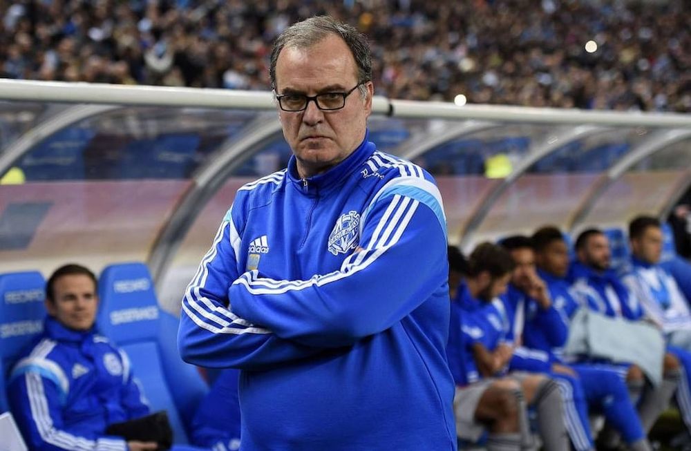El Olympique de Bielsa goleó al Lens y sigue cerca del líder PSG