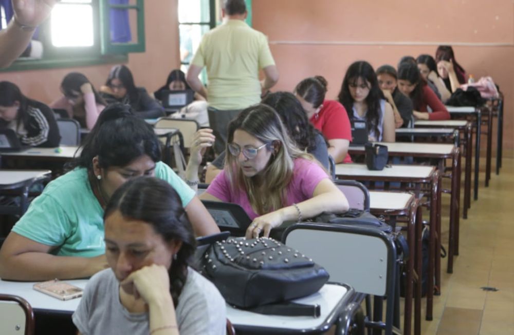 Los estudiantes que en el ciclo lectivo 2025 opten por carreras de nivel superior consideradas prioritarias por el gobierno de Mendoza recibirán un incentivo mensual.