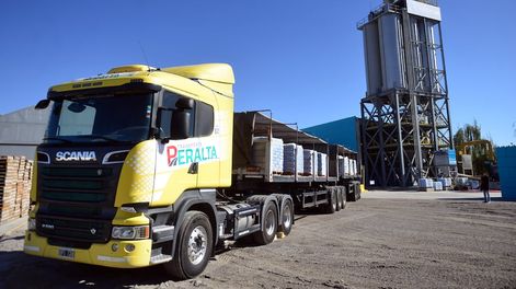 La fábrica de cemento Holcim inauguró en Malagueño una nueva línea de morteros. /  Foto: Nicolás Bravo / La Voz