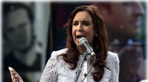 Por orden de Cristina empezó la transición