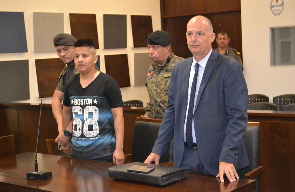 Vladimir Cristian Cayo Coronel (izquierda) fue condenado por el homicidio de Edgardo Jesús Lucero Ramírez, en un juicio abrevido. Gentileza Poder Judicial de Mendoza.