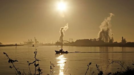 Los países más pobres soportan un nivel de contaminación inhumano. Ser más pobre es peor desarrollo intelectual, peor rendimiento escolar, años menos de vida. Es la salud más básica. / Gentileza