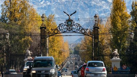 Construirán un nuevo hotel cinco estrellas en la Quinta Sección, a pasos del parque General San Martín. Foto: Los Andes