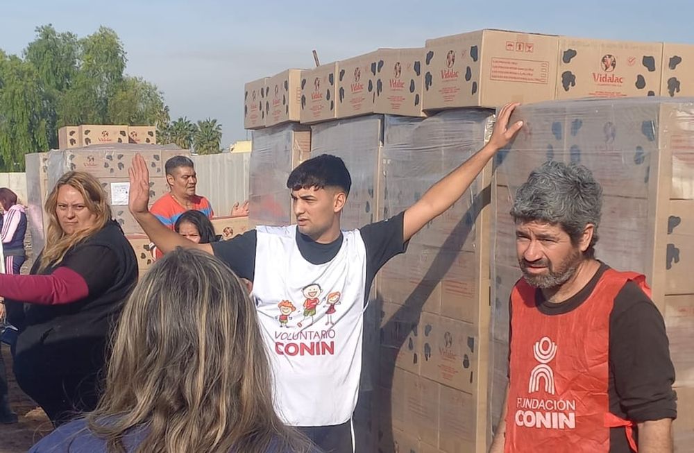 Ya está en Mendoza la leche de Capital Humano y llegaron 30.000 kilos más de lo esperado. Se había informado que serían 90.000 kilos pero se entregaron 120.000