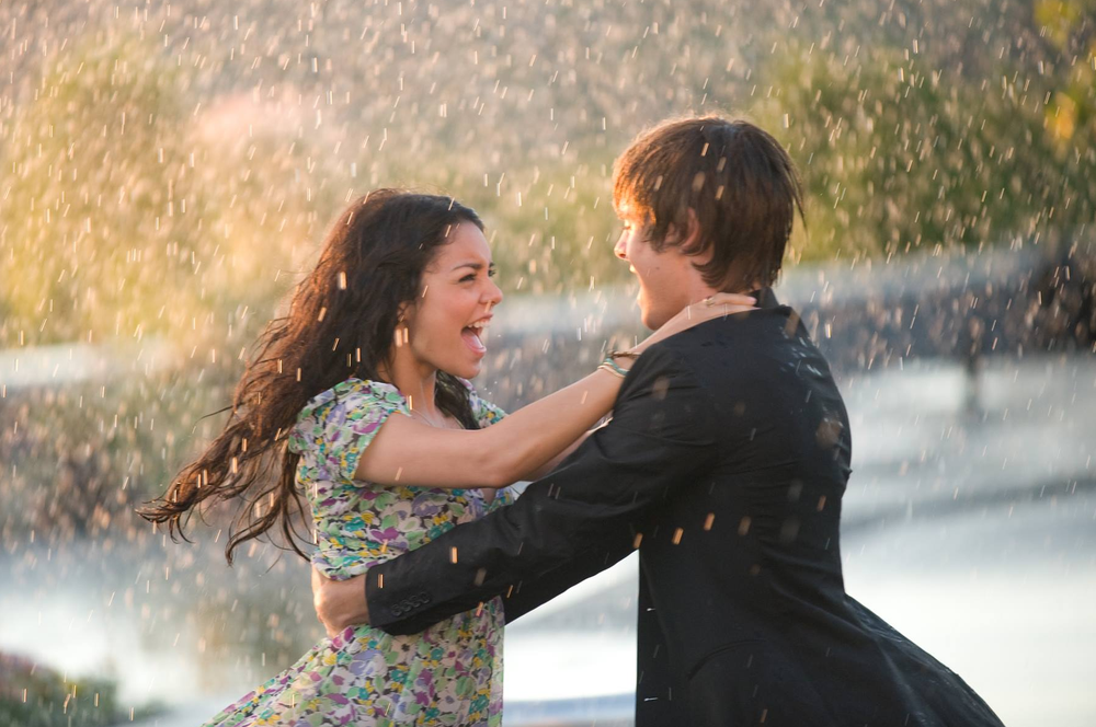 Día de los Enamorados con lluvia (HSM 3)