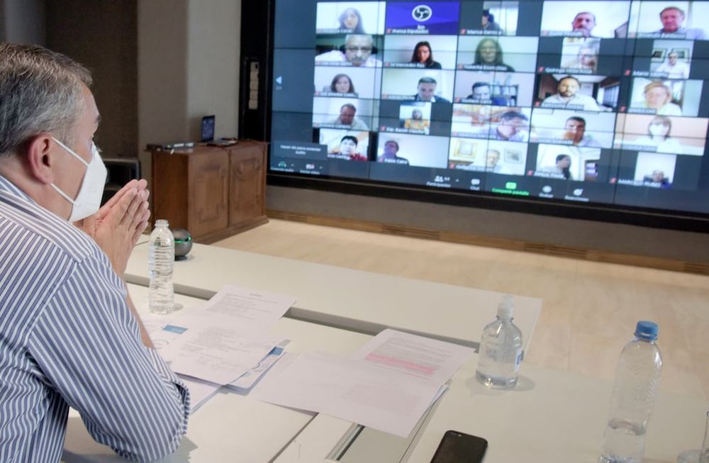 El ministro Vaquié explicó el proyecto a los legisladores el lunes. El próximo martes sería Ley. / Gentileza: Gobierno de Mendoza