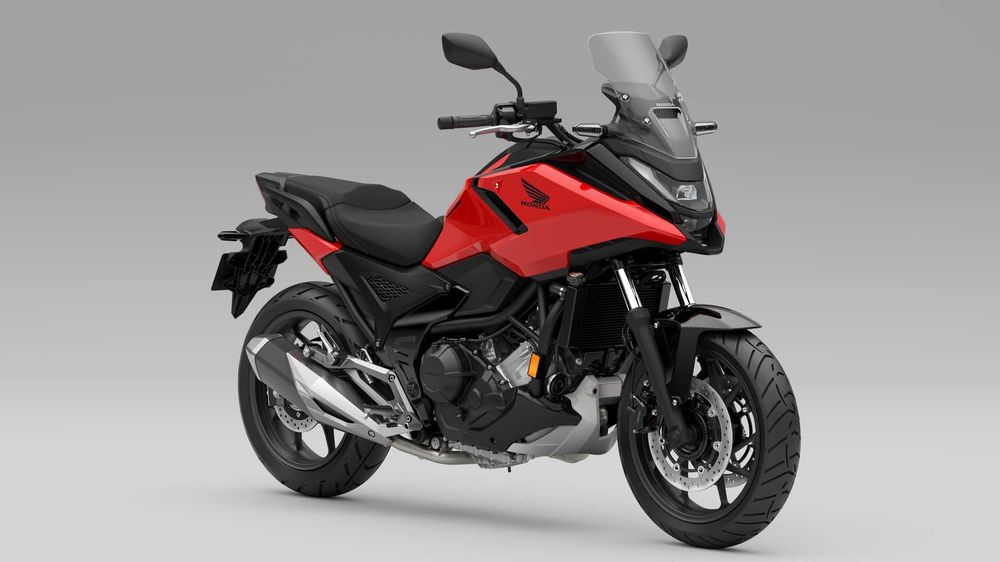 Honda NC750X 2025.