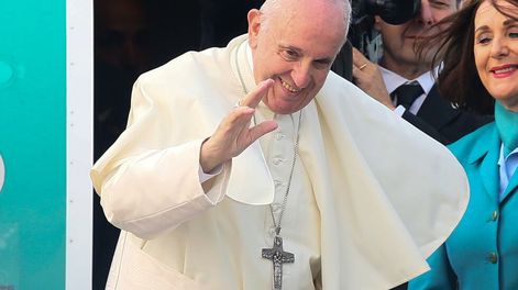 Francisco imploró el “perdón de Dios” por las víctimas de abuso