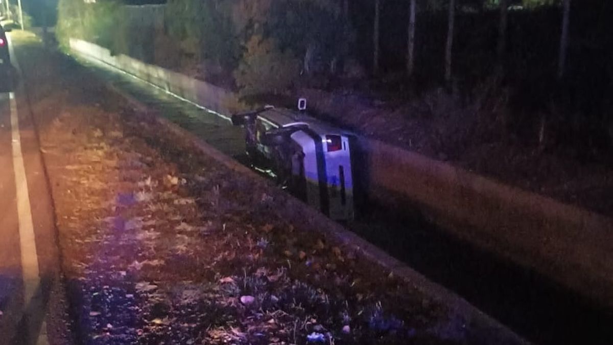 Cayó con su auto a un canal, lo salvaron sus amigos pero alarmó con el resultado del test de alcoholemia
