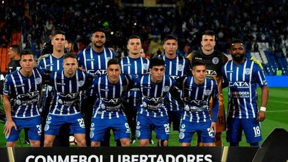El defensor llega proveniente de la MLS.