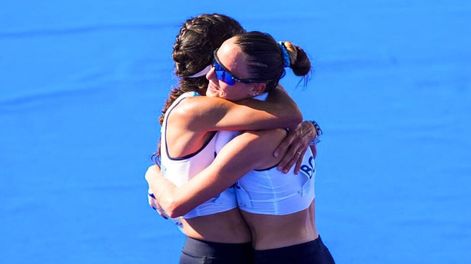 Florencia Borelli y Daiana Ocampo en la maratón olímpica. Foto: Prensa COA.