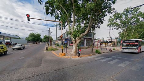 Los Andes | Dos conductores alcoholizados chocaron en calle Bandera de Los Andes y Sarmiento, Guaymallén.