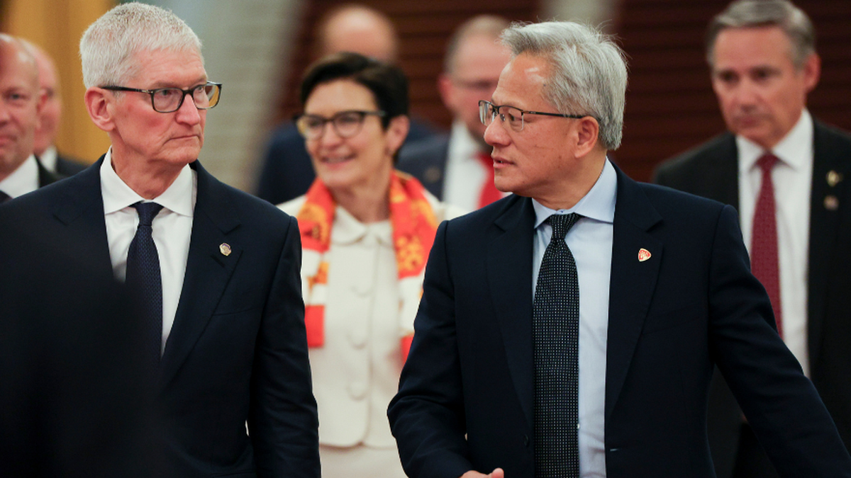El primer ministro de China incentiva a los CEO de Estados Unidos a reforzar su presencia en el país