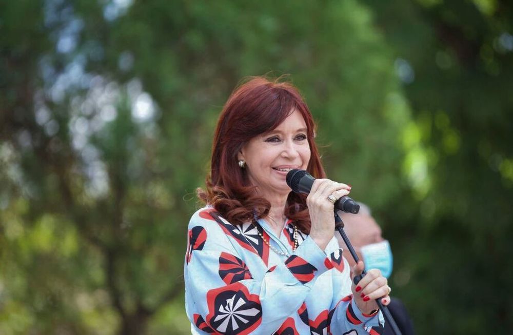 Cristina resolvió que el recuerdo de las atrocidades de la última dictadura coincida con el respaldo argentino a la dictadura de Nicolás Maduro, mediante el abandono del Grupo de Lima.
