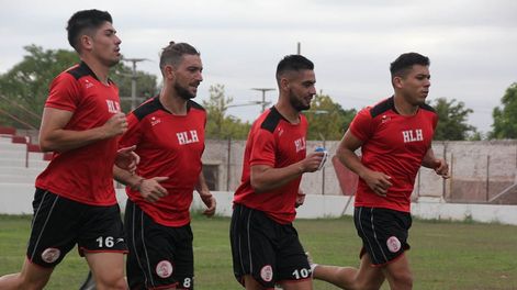 Huracán Las Heras busca la victoria en calidad de visitante.