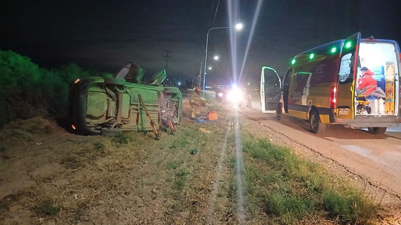 Vuelco en Lavalle: una conductora alcoholizada y dos mujeres heridas