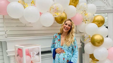 Luisana Lopilato celebró el baby shower de su cuerta hija.