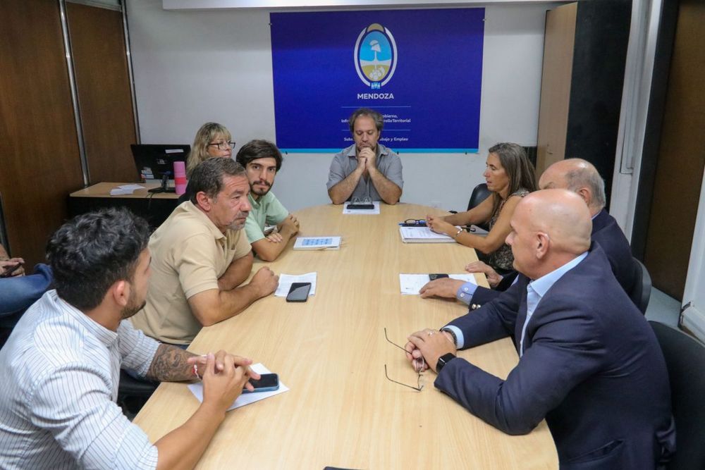 El Gobierno sumó nuevos acuerdos salariales con empleados Judiciales y de Vialidad en paritarias
