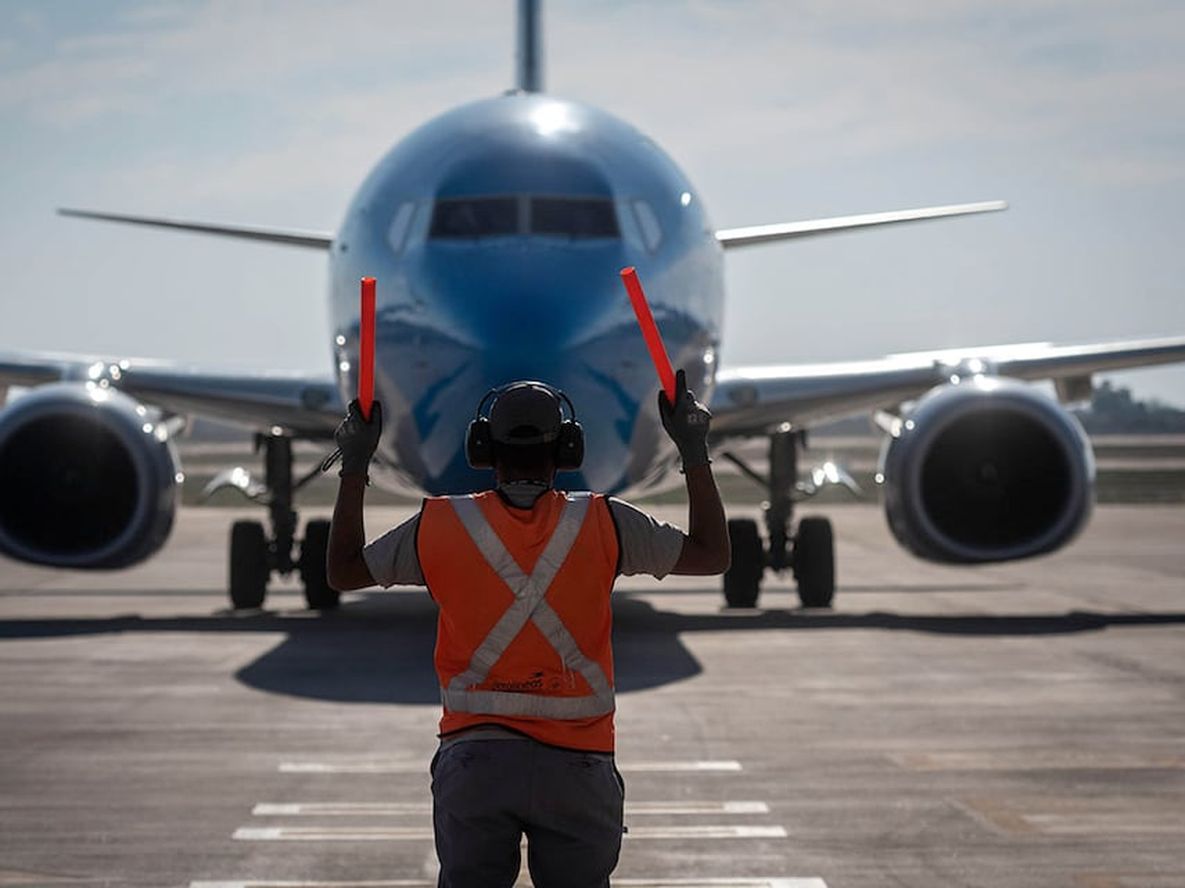 Este domingo continuará el paro de controladores aéreos Este domingo continuará el paro de controladores aéreos