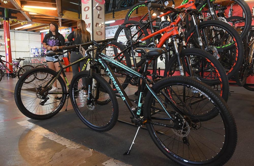 En la provincia, en el último año, el aumento en el precio de las bicicletas superó un 50% y le ganó a la inflación acumulada (36,1%). Foto: Jose Gutierrez / Los Andes