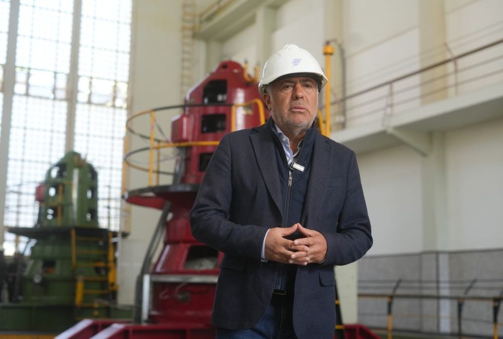 El gobernador Alfredo Cornejo en su visita a San Rafael para firmar la toma de posesi&oacute;n de Los Nihuiles.&nbsp;