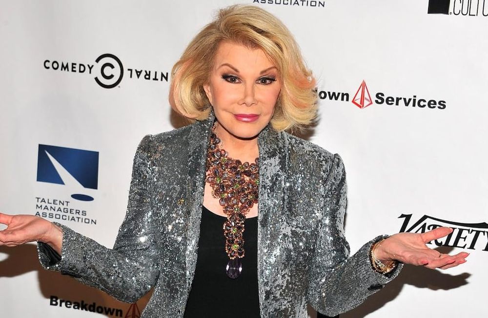 Joan Rivers: su médico le habría tomado una selfie anestesiada