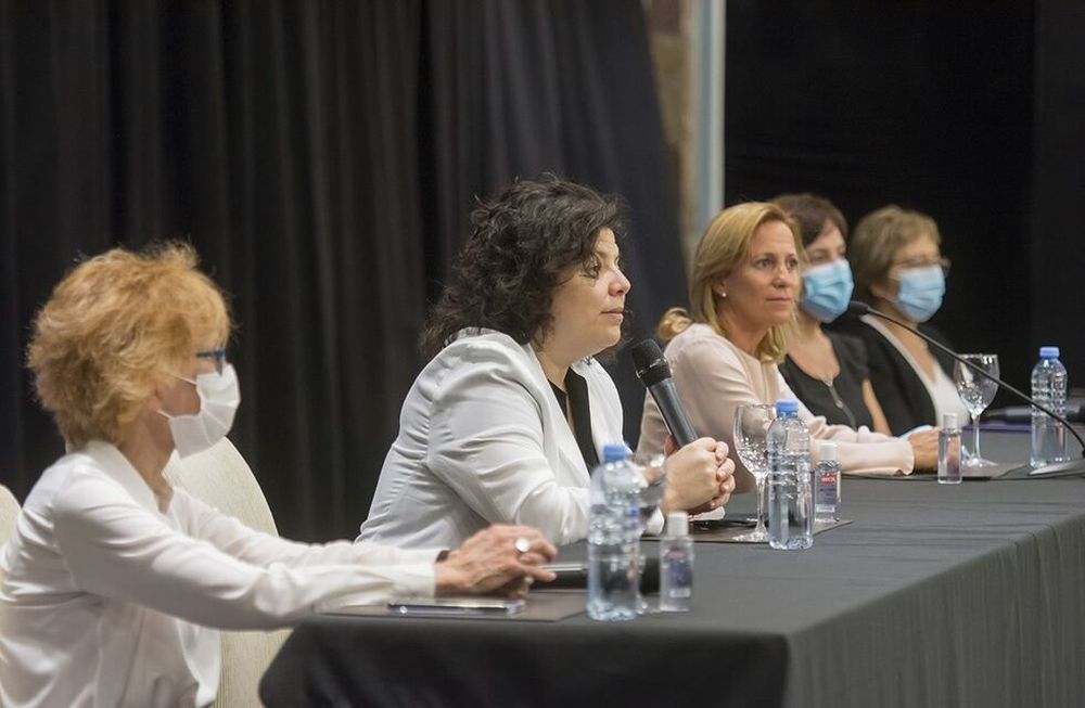 En una conferencia distintos comités de San Luis explicaron porque vacunaron a personal estratégico relacionado con el gobernador.