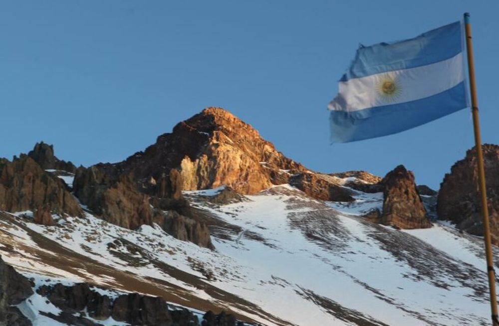 Vista general del Cerro Aconcagua en la provincia de Mendoza