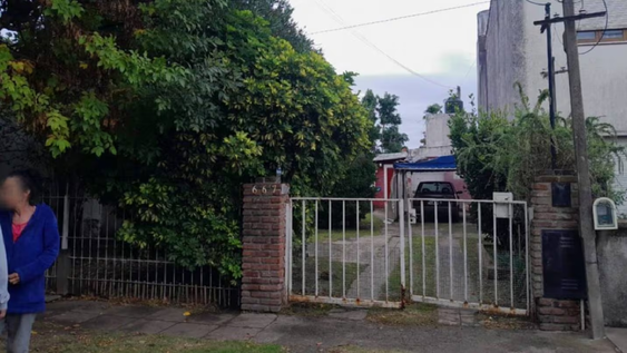 El jubilado fue encontrado muerto en un pequeño galpón de herramientas.