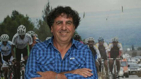 El presidente de la Asociación Ciclista de Mendoza, Fernando Lanzone, durante la presentación. / Orlando Pelichotti
