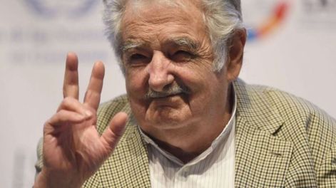 La renuncia de Mujica y la muerte de su perrita