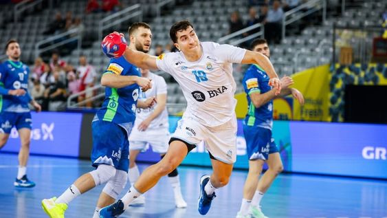 En Zagreb, la Selección Argentina de handball no pudo ante el poderío del equipo europeo y cayó 34 a 24. Este viernes a las 11.30 se enfrentan a Cabo Verde. / Gentileza.