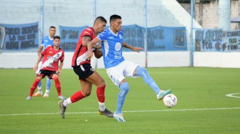 El Celeste y los mendocinos protagonizan un deslucido partido.