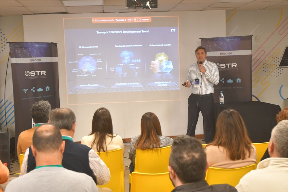 Telecom realizó en Mendoza el Seminario Tecnológico Regional para impulsar la innovación y el talento digital