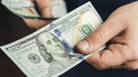 Cayó el dólar, pero el mercado lo catalogó irrelevante.