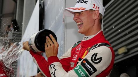 El hijo de Schumacher ganó su primera carrera en la Fórmula 3