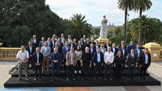 El Jefe de Gobierno de la Ciudad de Buenos Aires, Horacio Rodríguez Larreta, recibió a intendentes mendocinos en abril. Se volverán a reunir en octubre.