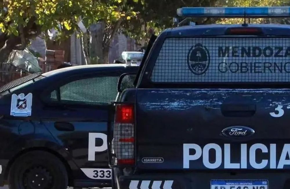 Un bebé de un año fue salvado por policías.