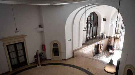 Los Andes | Muchos años. El viejo edificio de Turismo luce el deterioro provocado por el uso intensivo y el paso del tiempo. Foto: Ignacio Blanco / Los Andes.