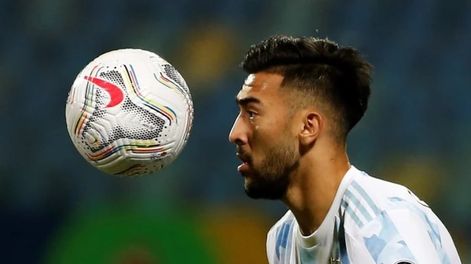Nico González se lesionó en la Fiorentina y se retiró llorando de la cancha. / Gentileza.