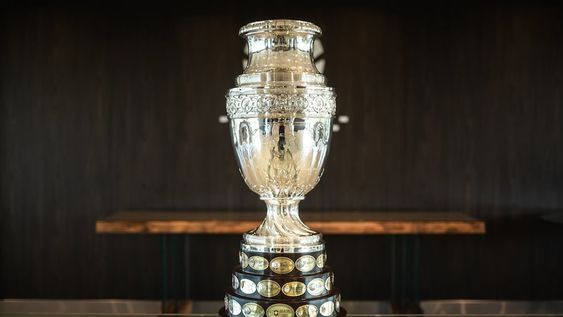 La Copa restaurada con todo el valor de su historia será levantada el 14 de julio de 2024 por la selección campeona de la Copa América. (Conmebol)