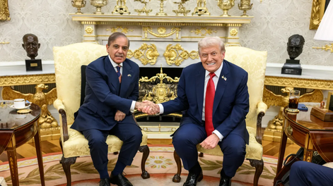 El primer ministró de Pakistán junto a Donald Trump&nbsp;