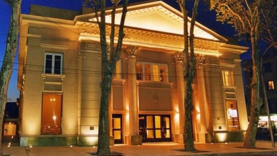 Así es la nueva normalidad: el Teatro Independencia tiene hoy un concierto presencial y otro por streaming
