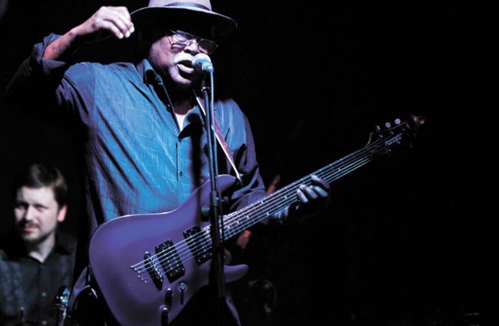 El guitarrista y cantante Jimmy Burns ofrecerá dos show en Chacras de Coria.