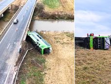 Un micro cayó desde un puente sobre la Ruta 7 tras un vuelco: hay 22 heridos.