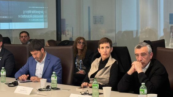 Jimena Latorre expuso el plan de Mendoza ante empresas que cotizan en bolsa en el PDAC.