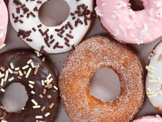 Las donas caseras son una delicia esponjosa y fácil de preparar. Las donas caseras son una delicia esponjosa y fácil de preparar.